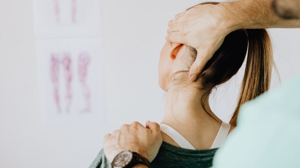 How Whiplash Injuries Affect the Spine and Nervous System
